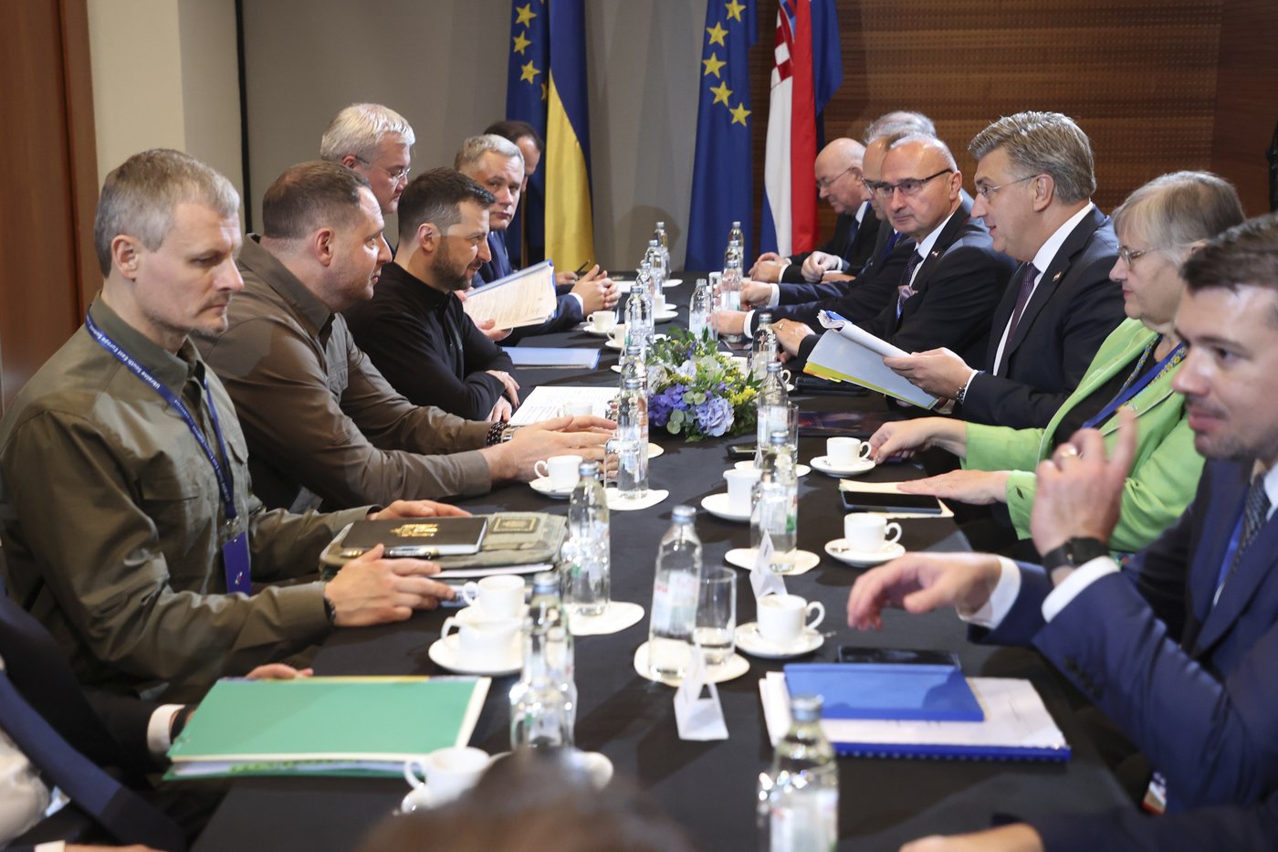 Zelenskyy to seek more war support from a dozen countries in southeast Europe | iNFOnews.ca