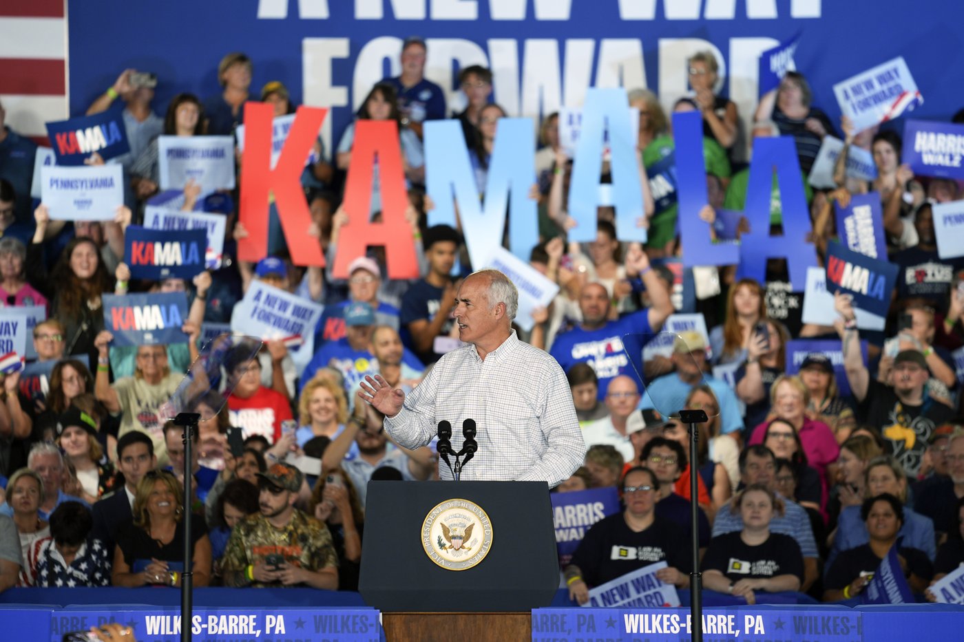 Casey, McCormick hammer home attacks in debate for Pennsylvania's battleground Senate race | iNFOnews.ca Casey, McCormick hammer home attacks in debate for Pennsylvania's battleground Senate race | iNFOnews.ca