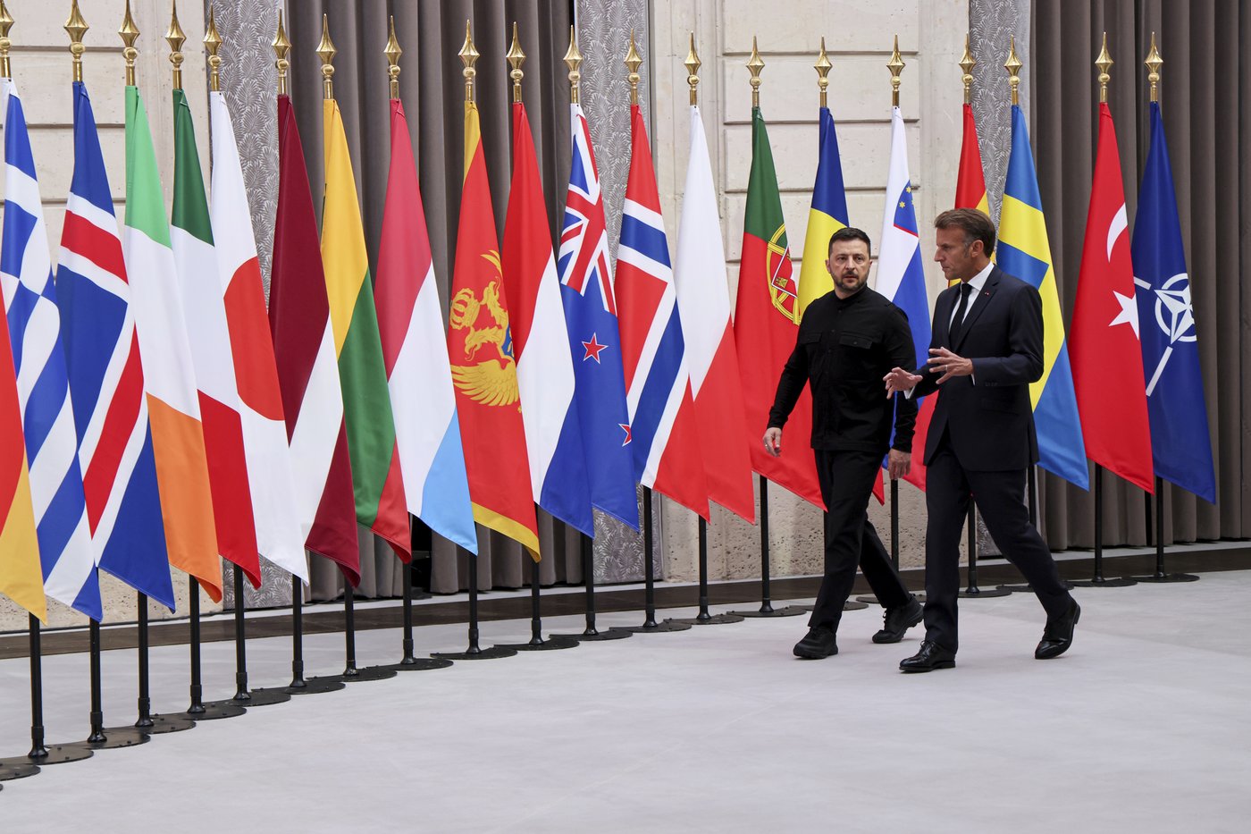 Macron says 26 countries pledge troops as a reassurance force for Ukraine after war ends | iNFOnews.ca