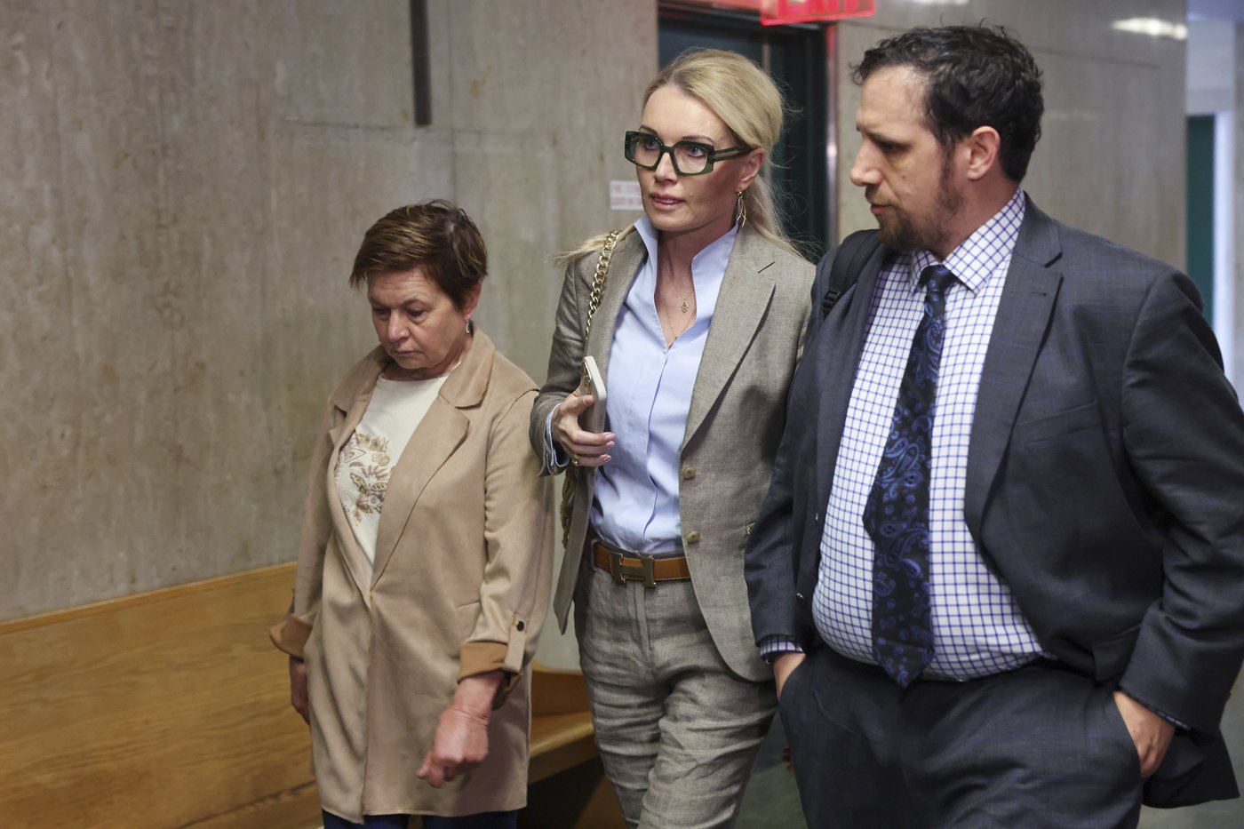 Ex-model takes the stand in Harvey Weinstein's retrial. The prior jury never heard about her | iNFOnews.ca