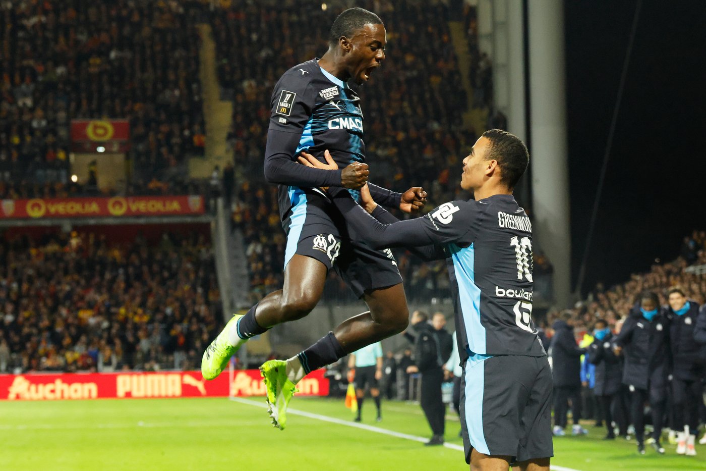 United States winger Tim Weah injured during Marseille's 2-1 loss to Lens in French league | iNFOnews.ca United States winger Tim Weah injured during Marseille's 2-1 loss to Lens in French league | iNFOnews.ca