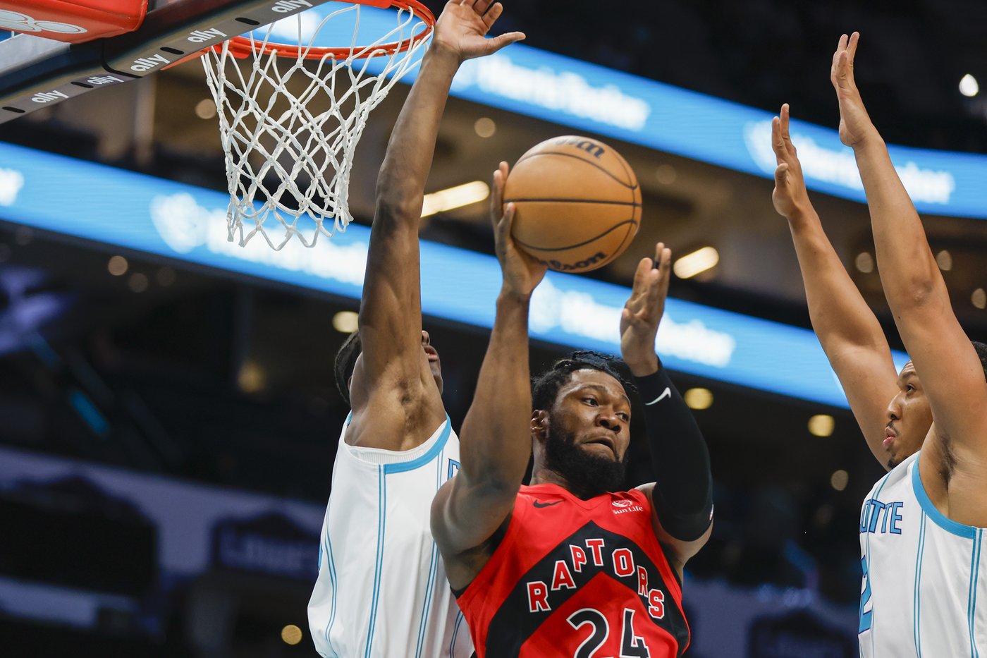 Tre Mann scores 27, Hornets get 72 points from their bench to beat Raptors 138-133 | iNFOnews.ca Tre Mann scores 27, Hornets get 72 points from their bench to beat Raptors 138-133 | iNFOnews.ca