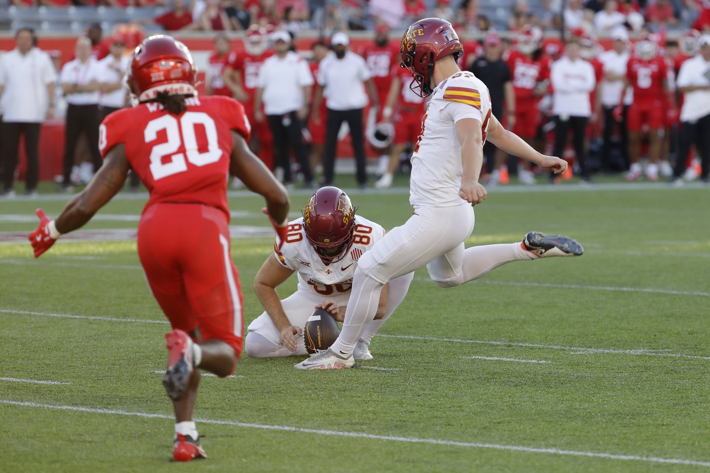 Rocco Becht, Abu Sama III lead No. 18 Iowa State past Houston, 20-0 | iNFOnews.ca Rocco Becht, Abu Sama III lead No. 18 Iowa State past Houston, 20-0 | iNFOnews.ca