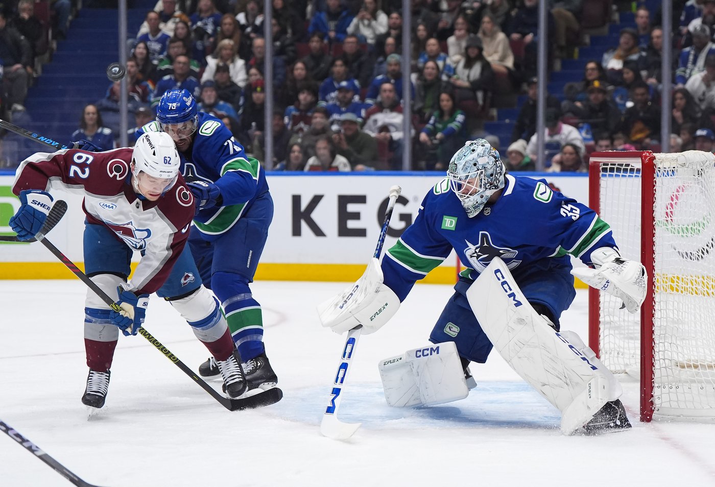 Sherwood nets hat trick, Vancouver Canucks roll past Colorado Avalanche 3-1 | iNFOnews.ca Sherwood nets hat trick, Vancouver Canucks roll past Colorado Avalanche 3-1 | iNFOnews.ca