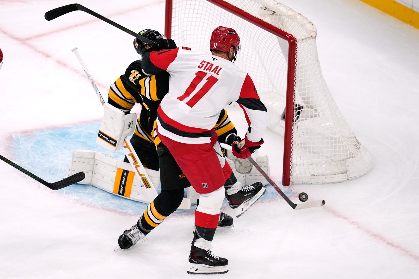 Pyotr Kochetkov makes 29 saves as Hurricanes beat Bruins 3-1 | iNFOnews.ca Pyotr Kochetkov makes 29 saves as Hurricanes beat Bruins 3-1 | iNFOnews.ca