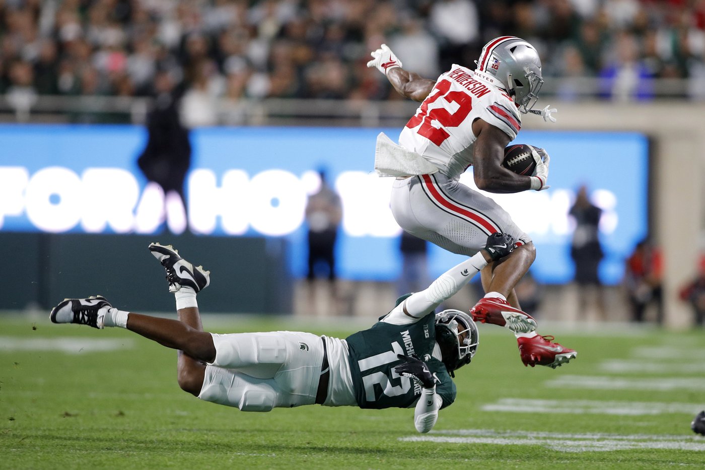 Jeremiah Smith scores 2 TDs in 1st half and helps No. 3 Ohio St pull away and rout Michigan St 38-7 | iNFOnews.ca