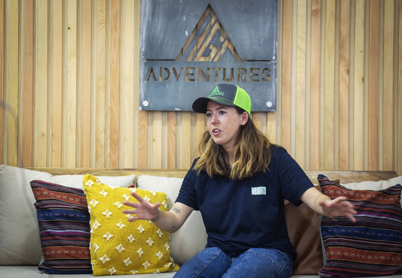 Youngest female to climb 14 tallest peaks says novice climbers should be regulated | iNFOnews.ca