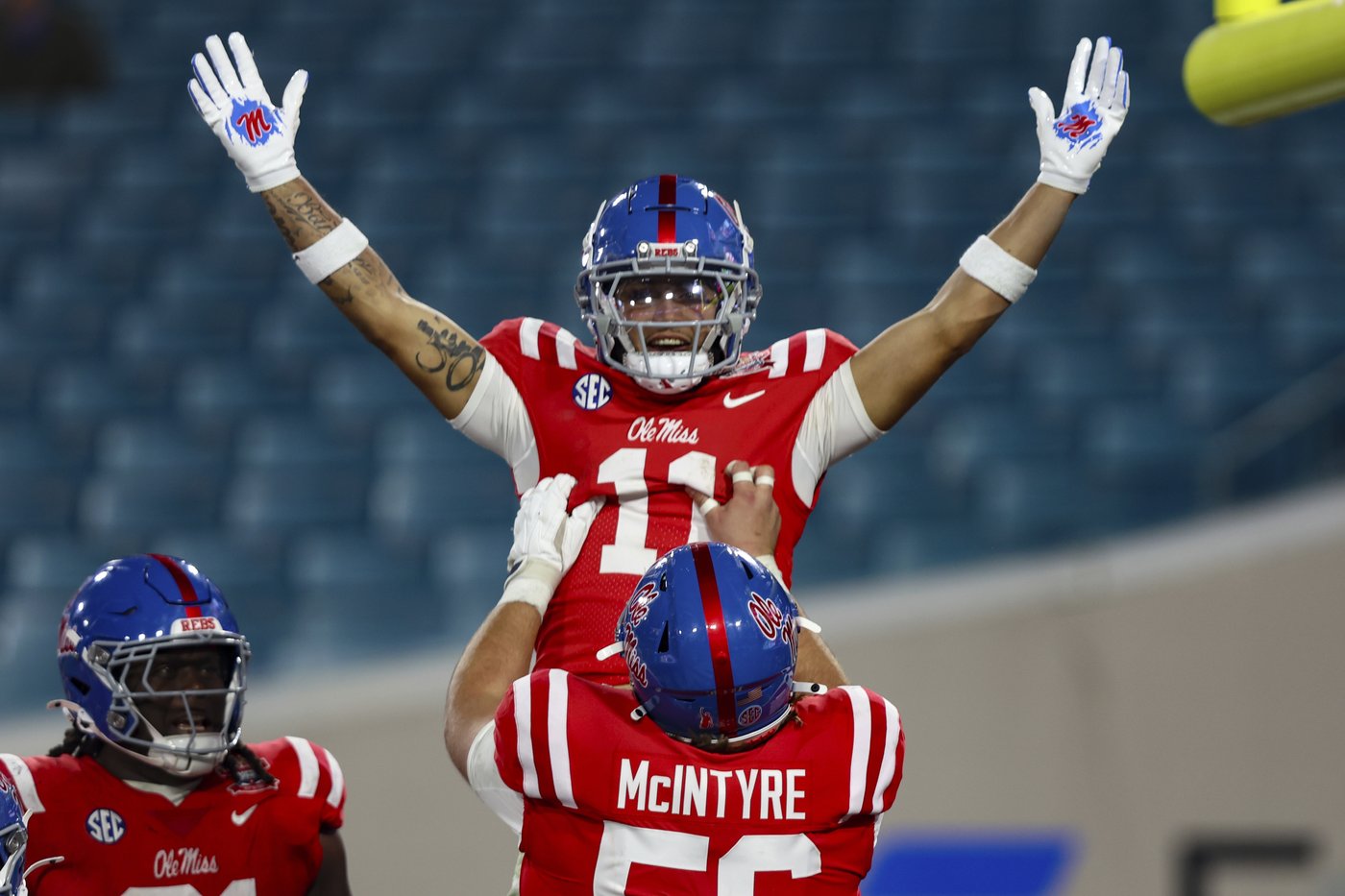Jaxson Dart ends his Ole Miss career with 4 TD passes and a 52-20 romp over Duke in the Gator Bowl | iNFOnews.ca Jaxson Dart ends his Ole Miss career with 4 TD passes and a 52-20 romp over Duke in the Gator Bowl | iNFOnews.ca