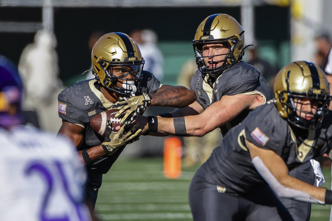 AP Player of the Week: Army's Bryson Daily accounts for 6 touchdowns against East Carolina | iNFOnews.ca