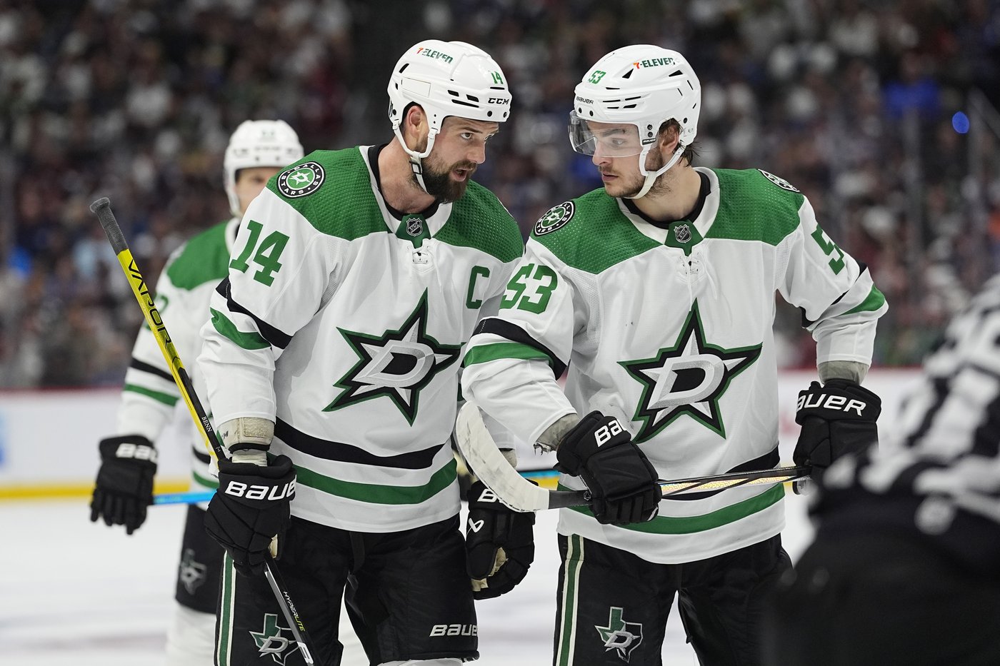Jamie Benn and the Dallas Stars seem to be in a good spot with their captain and some kids | iNFOnews.ca Jamie Benn and the Dallas Stars seem to be in a good spot with their captain and some kids | iNFOnews.ca