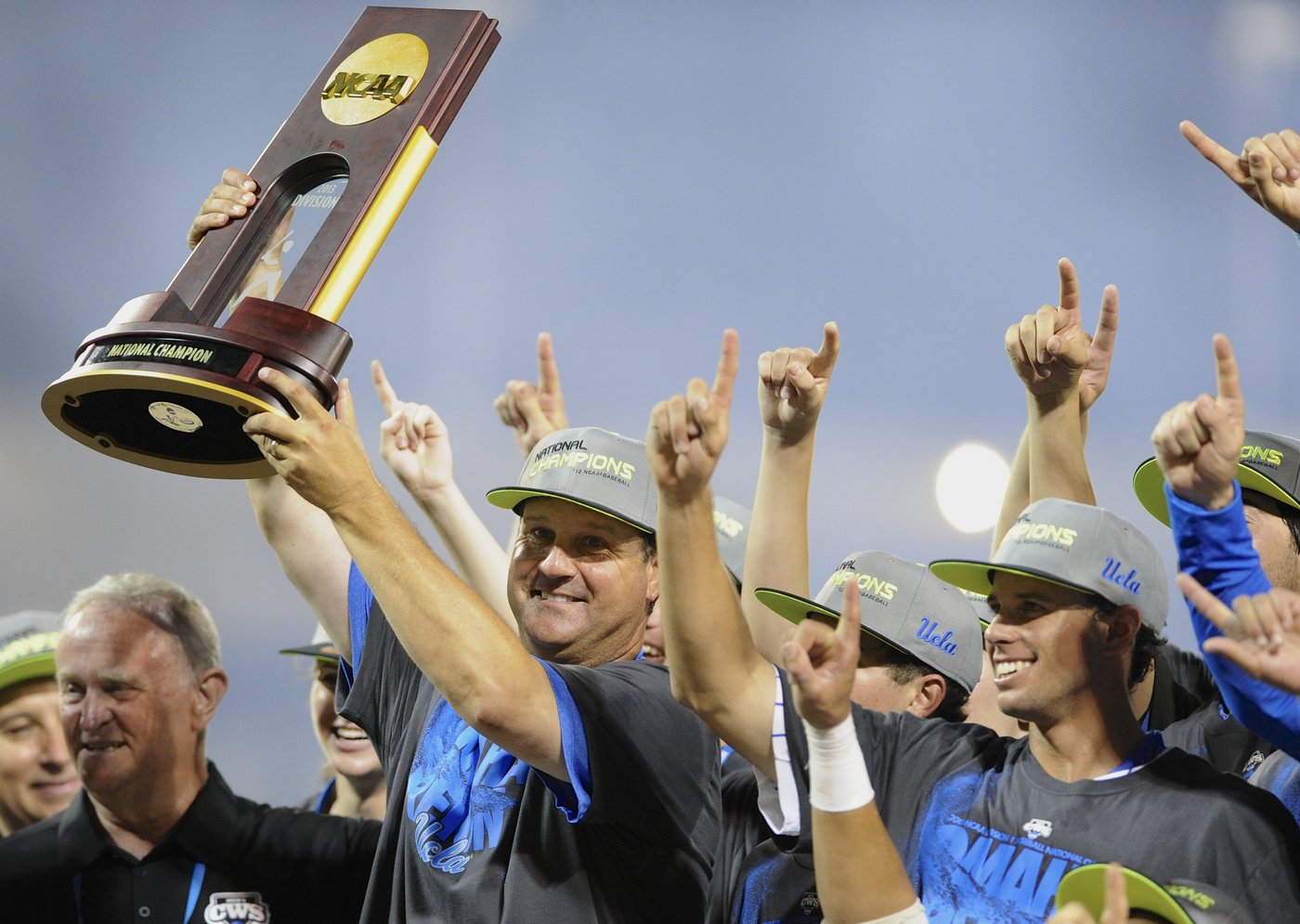 College World Series will feature some Pac-12 nostalgia. 'This is for the West,' UCLA coach says | iNFOnews.ca