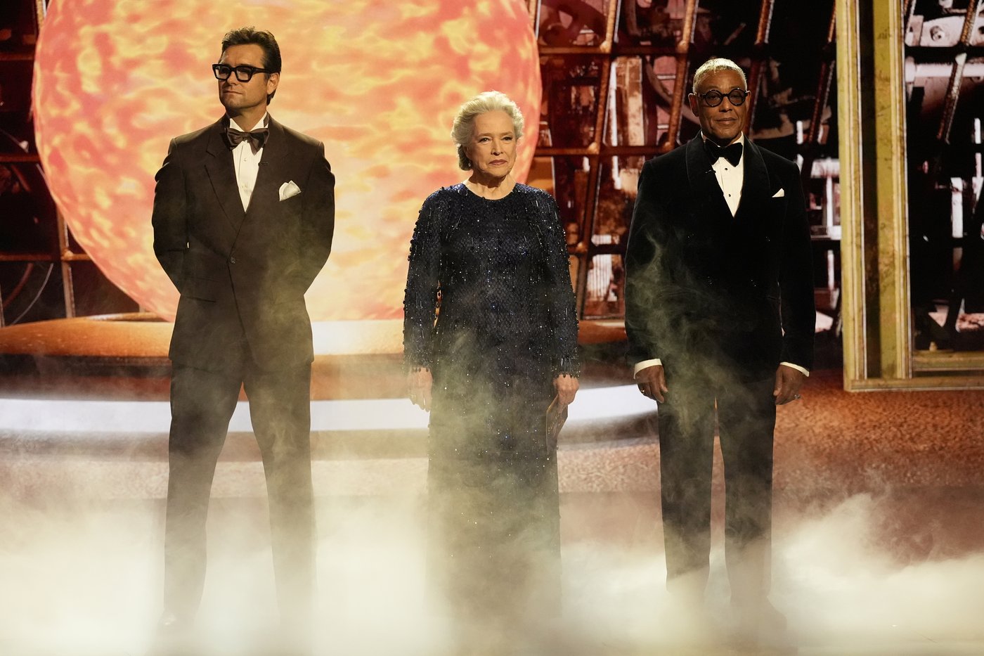Emmy Moments: Hosts gently mock 'The Bear,' while TV villains and 'Saturday Night Live' celebrated | iNFOnews.ca Emmy Moments: Hosts gently mock 'The Bear,' while TV villains and 'Saturday Night Live' celebrated | iNFOnews.ca