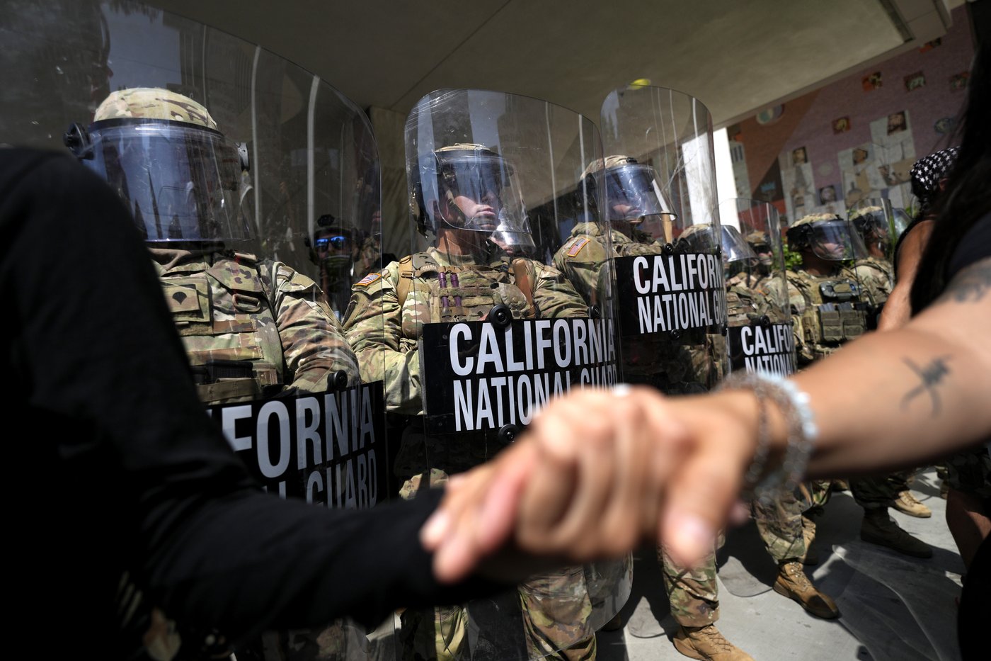Trump authorizes additional 2,000 National Guard members to Los Angeles, US officials say | iNFOnews.ca Trump authorizes additional 2,000 National Guard members to Los Angeles, US officials say | iNFOnews.ca