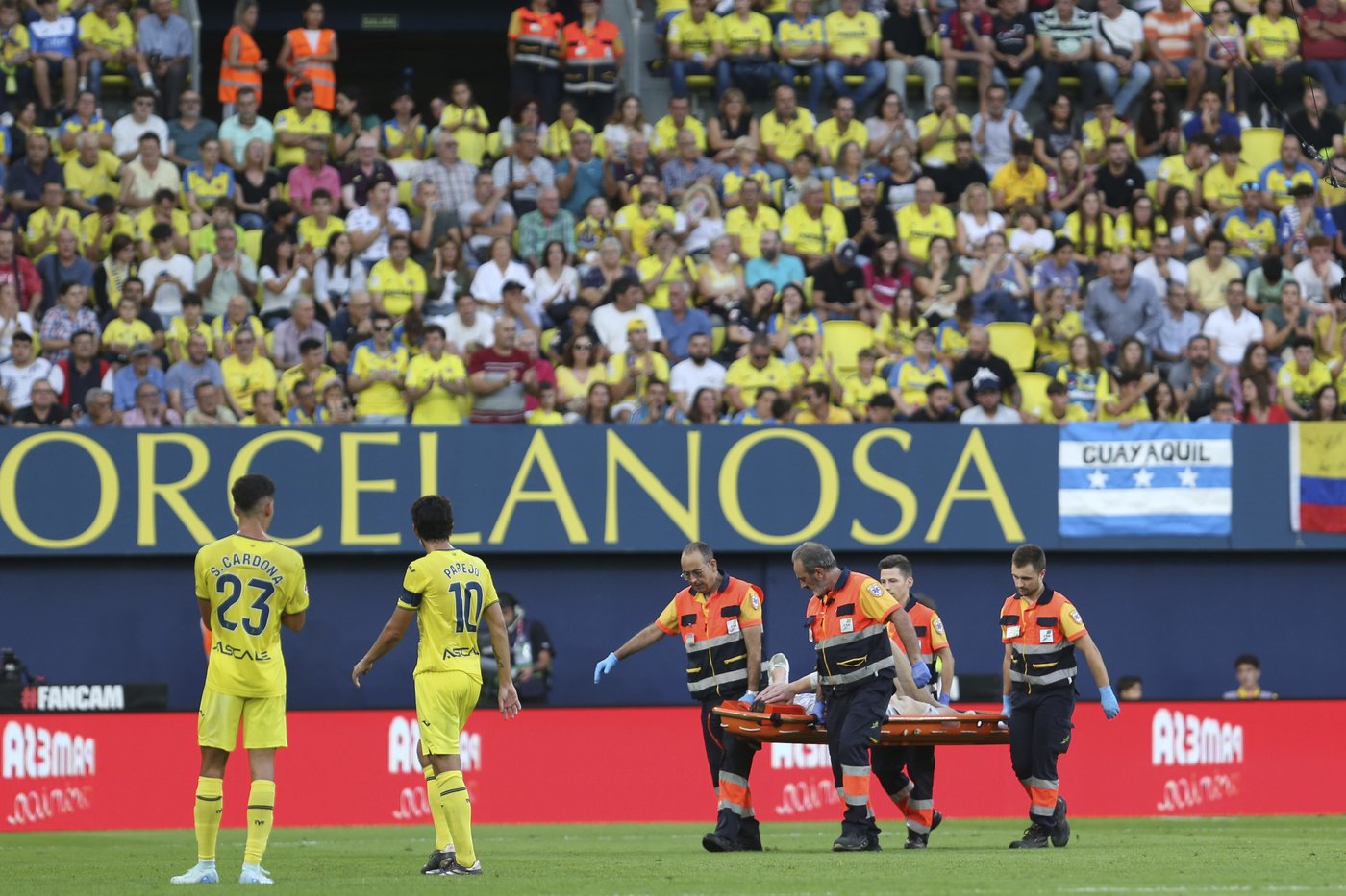 Barcelona goalkeeper Ter Stegen is set for a long absence after serious knee injury requires surgery | iNFOnews.ca Barcelona goalkeeper Ter Stegen is set for a long absence after serious knee injury requires surgery | iNFOnews.ca