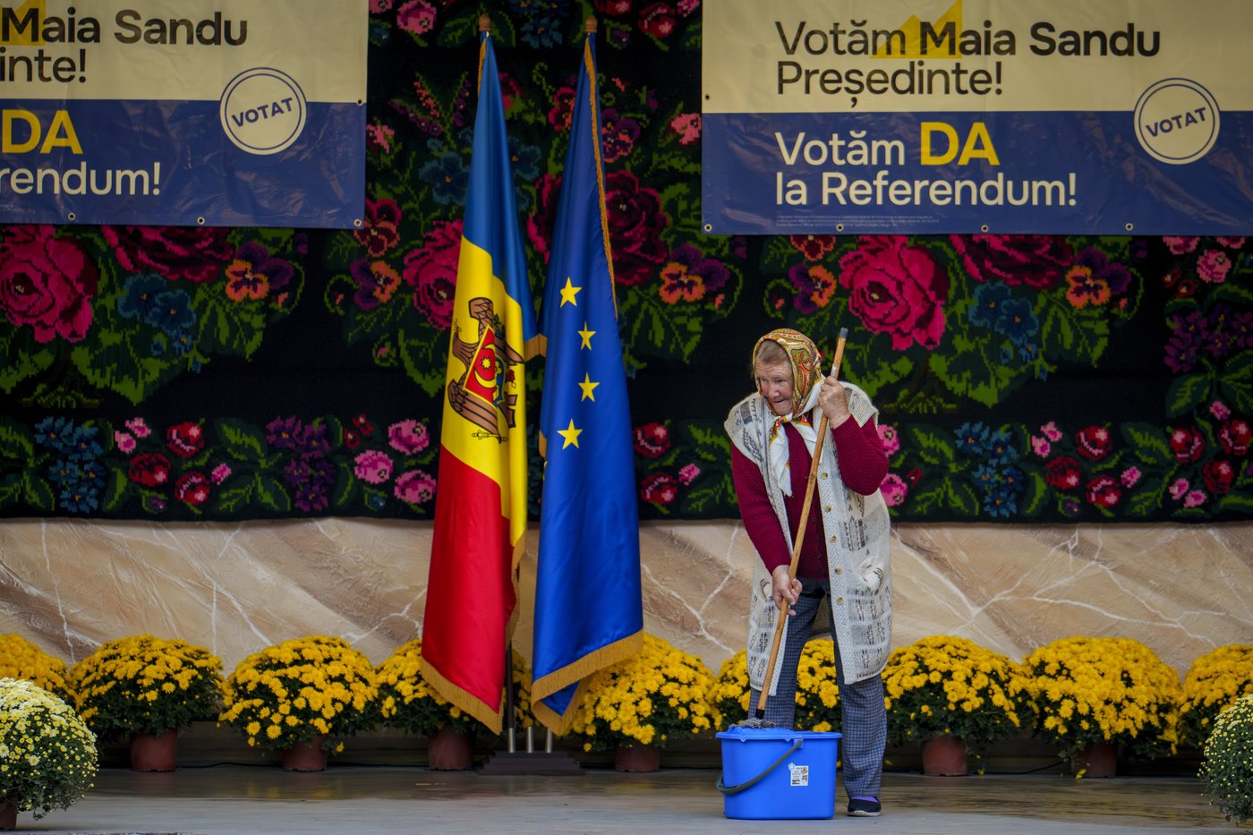 Moldovans are voting in a pivotal presidential runoff. But voter fraud threatens its democracy | iNFOnews.ca Moldovans are voting in a pivotal presidential runoff. But voter fraud threatens its democracy | iNFOnews.ca