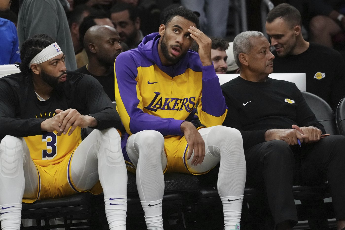 'Embarrassing': The Lakers have lost their last 2 games by a combined 70 points | iNFOnews.ca 'Embarrassing': The Lakers have lost their last 2 games by a combined 70 points | iNFOnews.ca