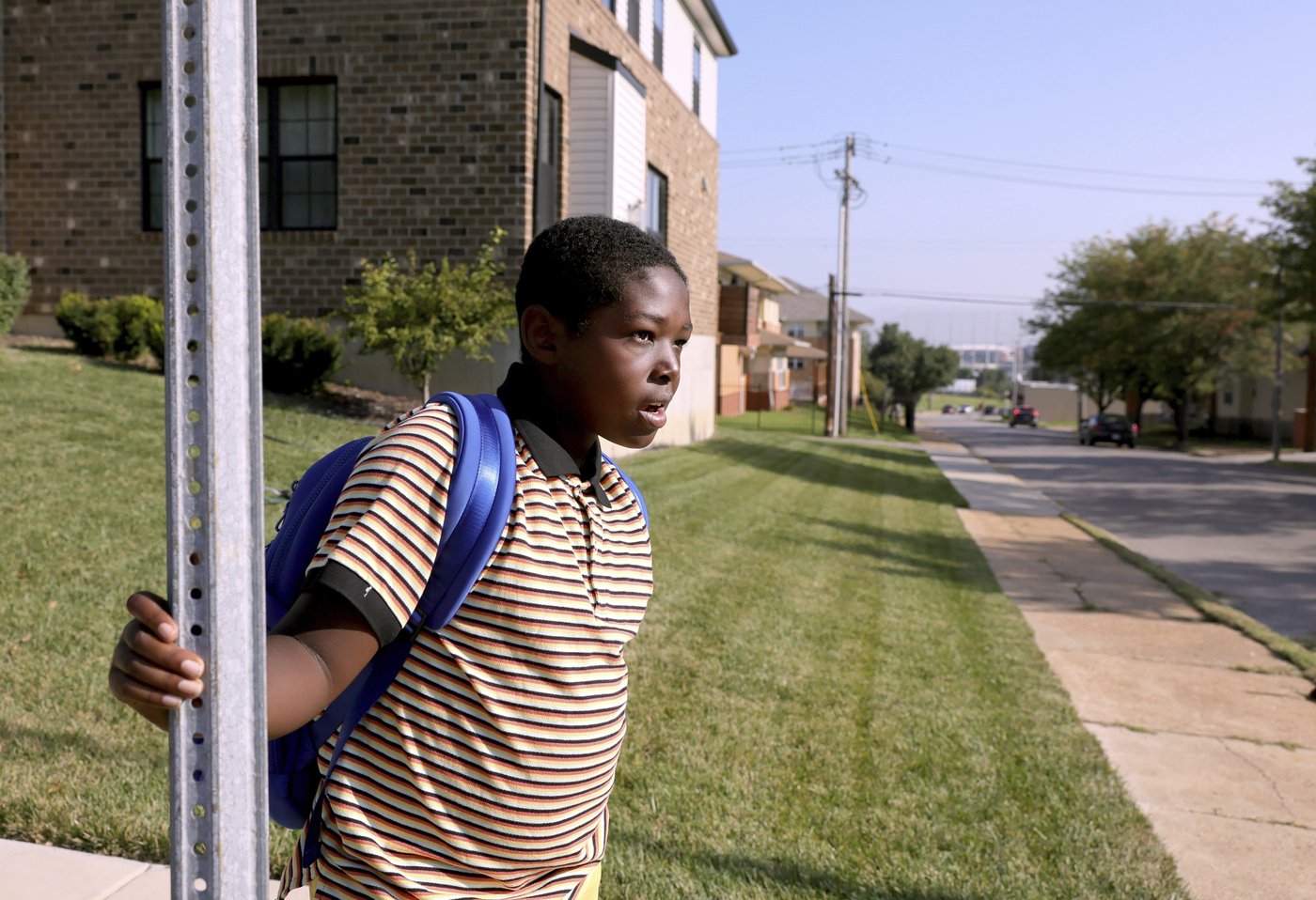 St. Louis schools, struggling to get kids to classes, suspend bus vendor | iNFOnews.ca
