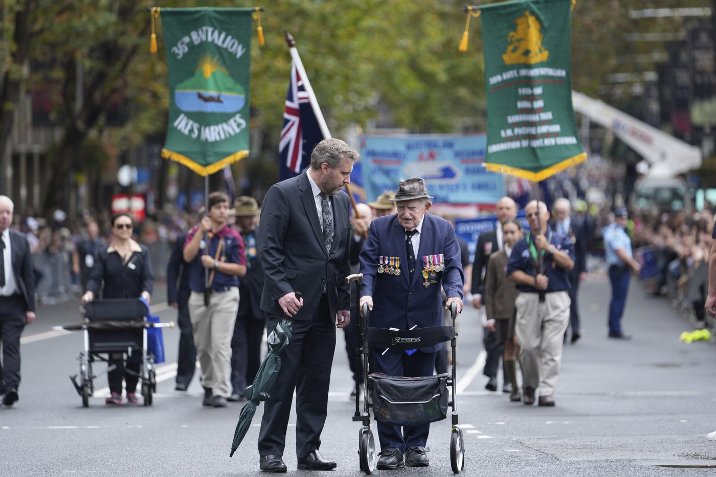 Australians and New Zealanders commemorate war dead on Anzac Day | iNFOnews.ca Australians and New Zealanders commemorate war dead on Anzac Day | iNFOnews.ca