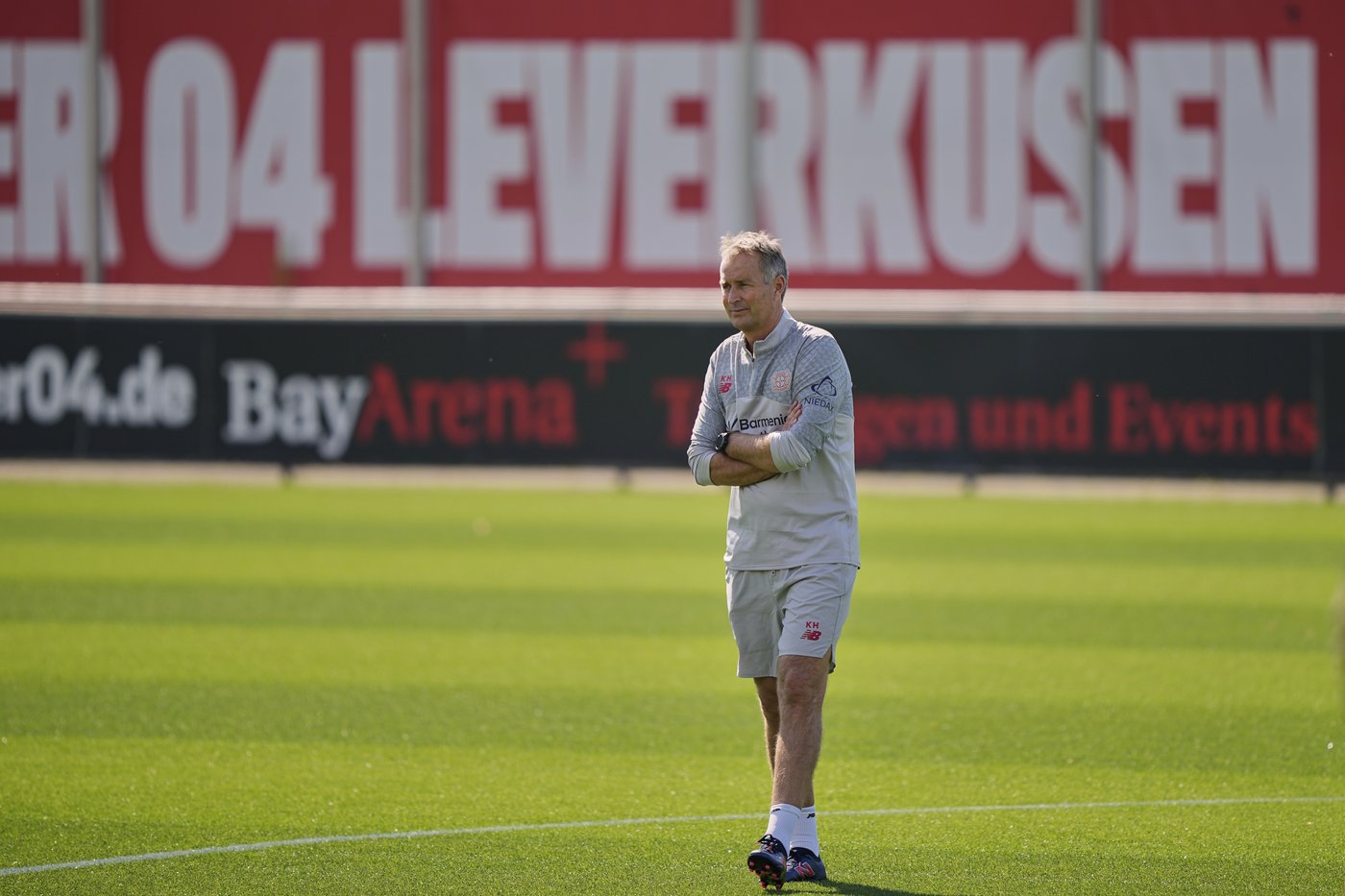 Bayer Leverkusen starts again with a new coach after two games under Ten Hag | iNFOnews.ca Bayer Leverkusen starts again with a new coach after two games under Ten Hag | iNFOnews.ca