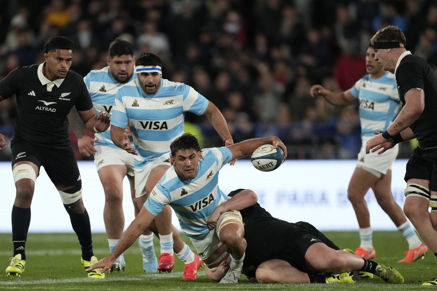 Argentina posts its first home win over New Zealand to create a tight Rugby Championship | iNFOnews.ca