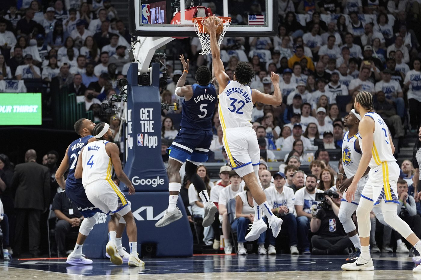 Anthony Edwards scares the Timberwolves with a sprained ankle before returning in strong finish | iNFOnews.ca Anthony Edwards scares the Timberwolves with a sprained ankle before returning in strong finish | iNFOnews.ca