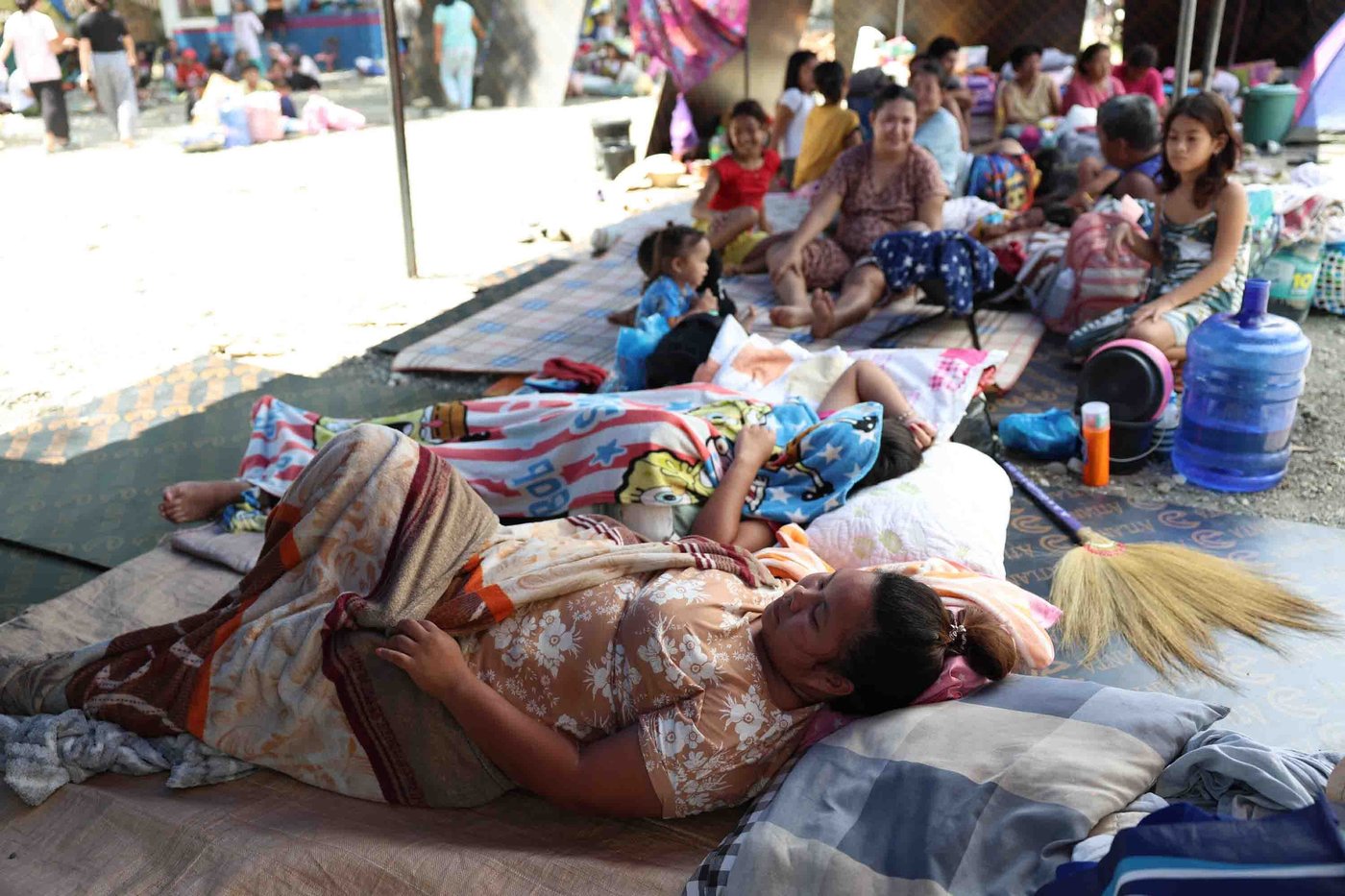 Aftershocks complicate Philippine recovery from quake that killed 45 and displaced thousands | iNhome Aftershocks complicate Philippine recovery from quake that killed 45 and displaced thousands | iNhome