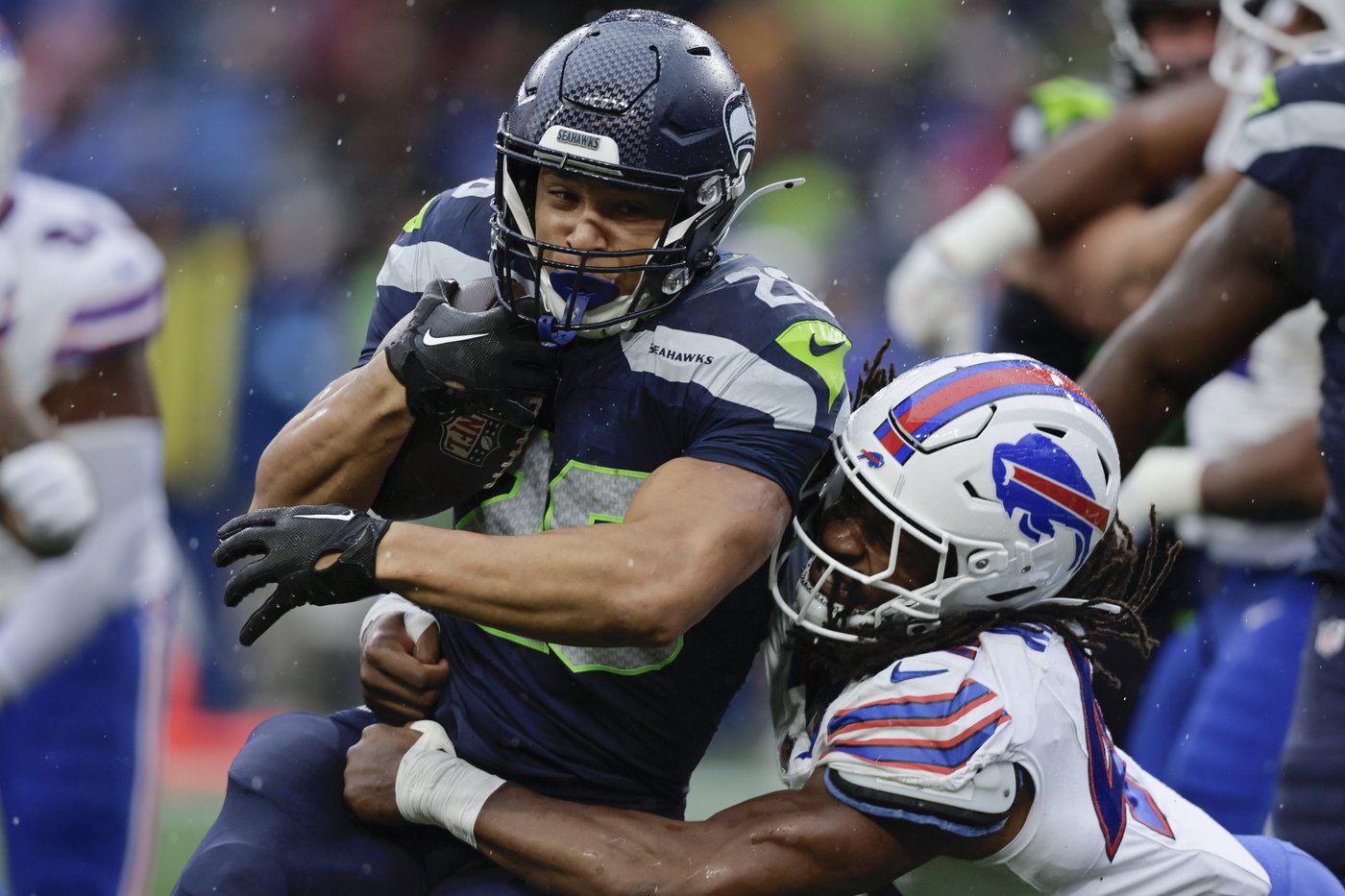 Josh Allen throws 2 TD passes and the Bills cruise past the Seahawks 31-10 | iNFOnews.ca