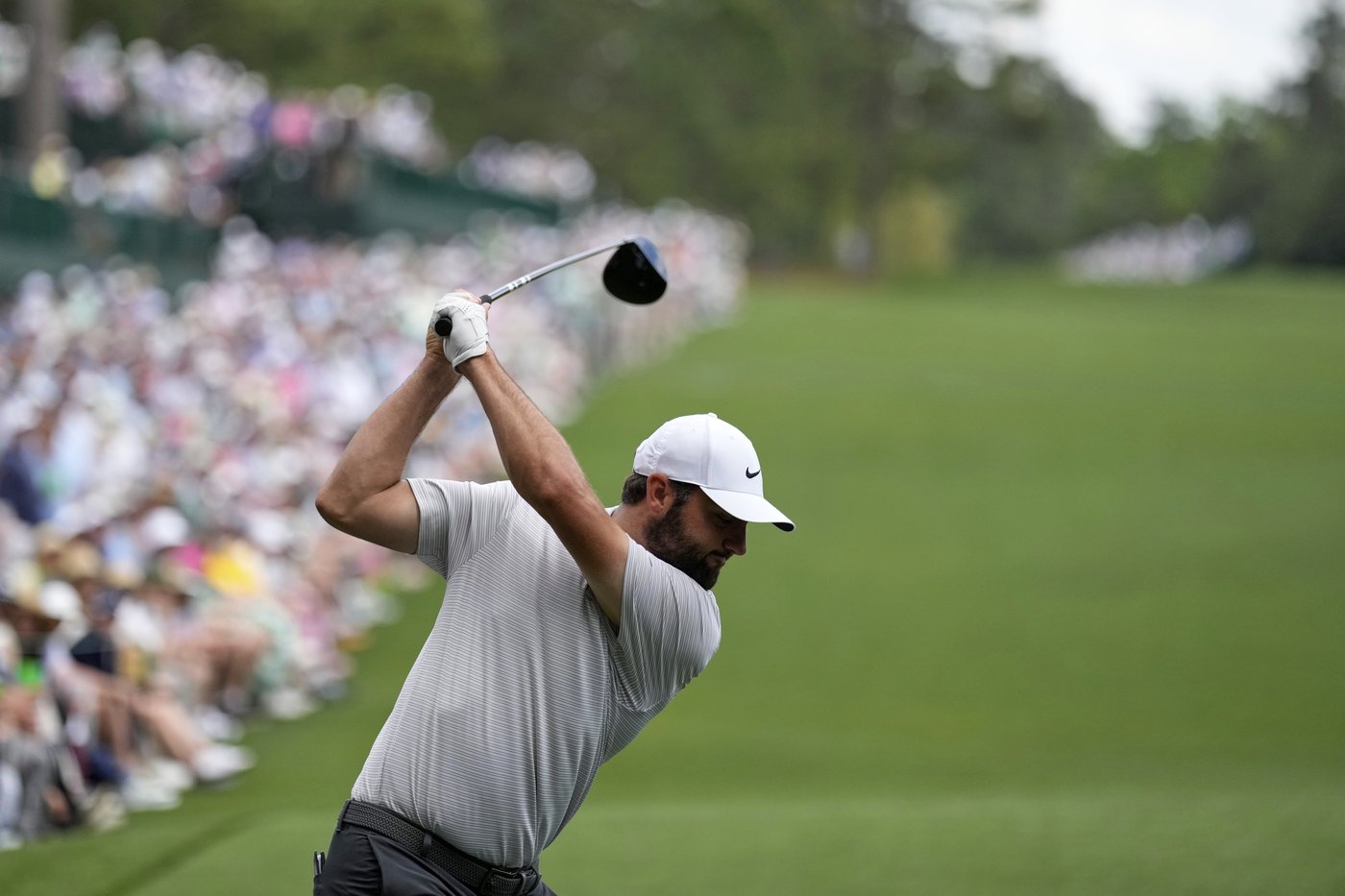 Scottie Scheffler begins his pursuit of a third green jacket with a 68 at the Masters | iNFOnews.ca