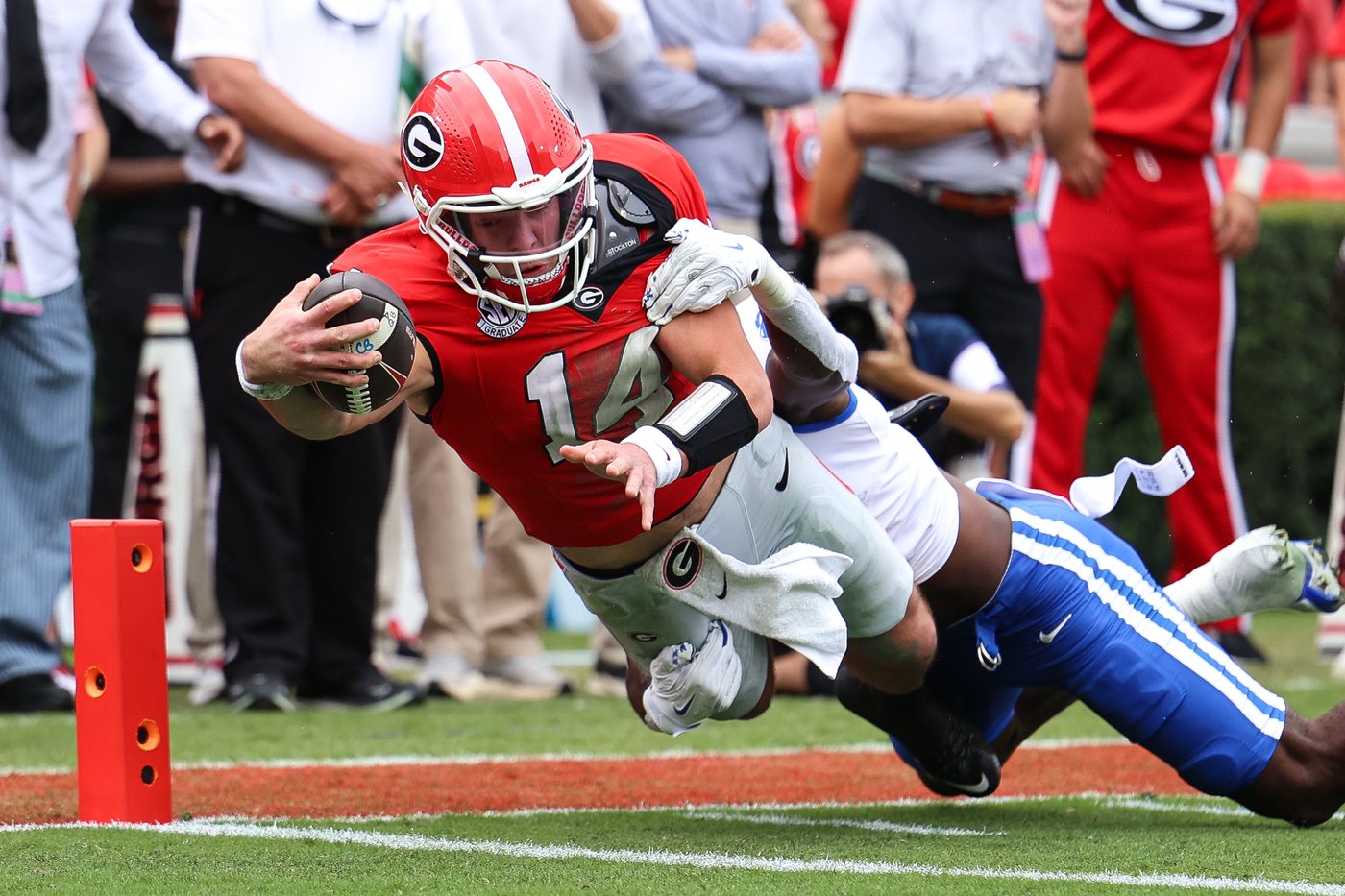 No. 12 Georgia bounces back from first loss of the season to beat Kentucky 35-14 | iNFOnews.ca No. 12 Georgia bounces back from first loss of the season to beat Kentucky 35-14 | iNFOnews.ca