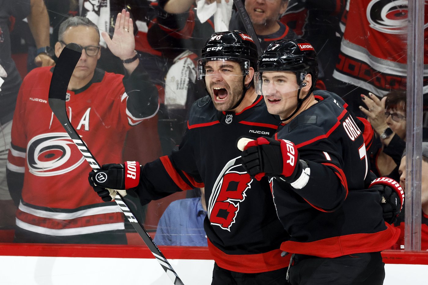 Martinook, Andersen help Hurricanes push past Devils 3-1 for 2-0 lead in 1st-round playoff series | iNFOnews.ca