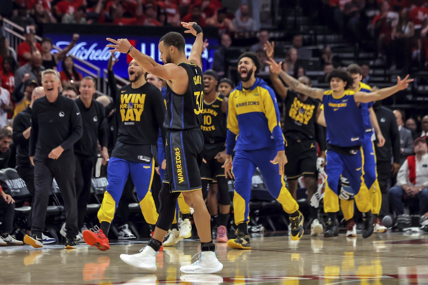 Stephen Curry and Buddy Hield lead Warriors past Rockets 103-89 in Game 7 | iNFOnews.ca