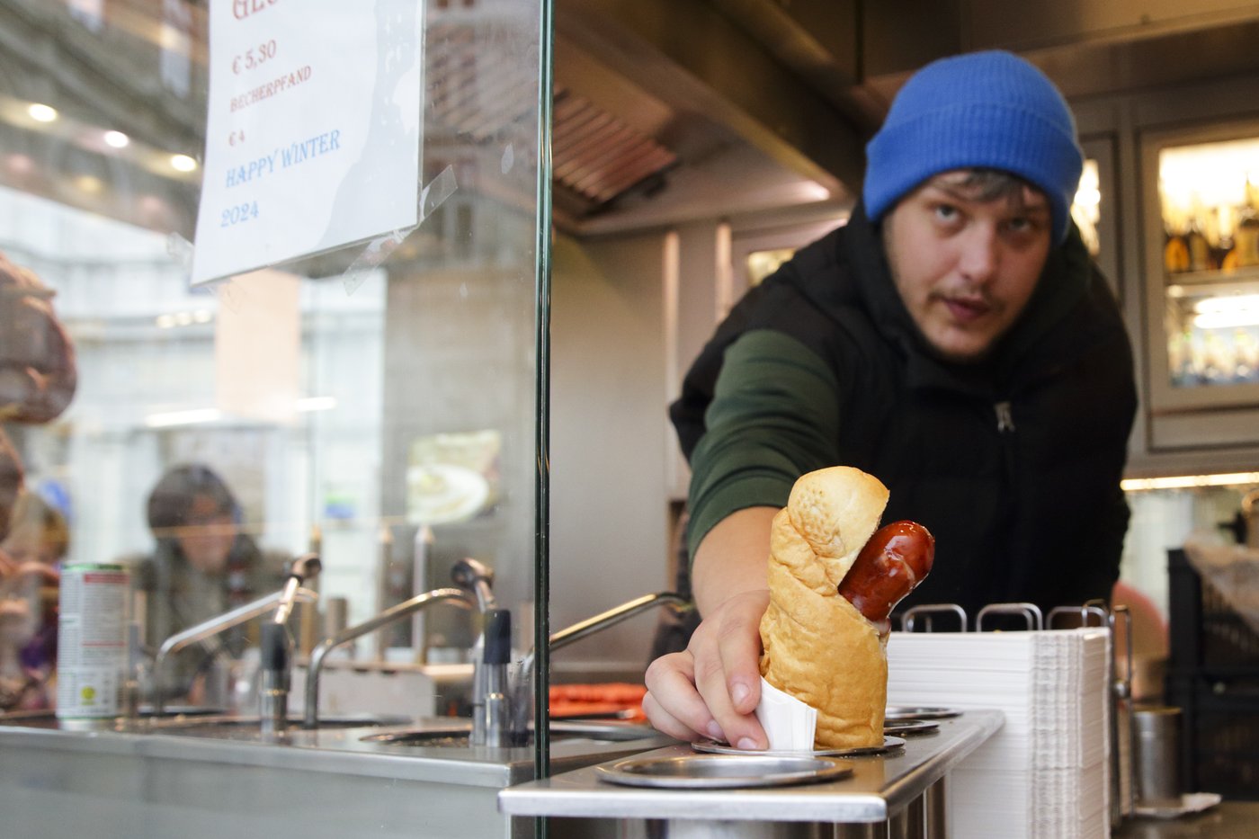 The Vienna sausage stand is more than just a snack stall. Now it has a UNESCO heritage recognition | iNFOnews.ca