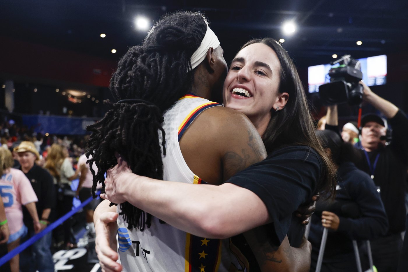 Despite losing Caitlin Clark and other key players to injury, Fever still reach WNBA semifinals | iNFOnews.ca