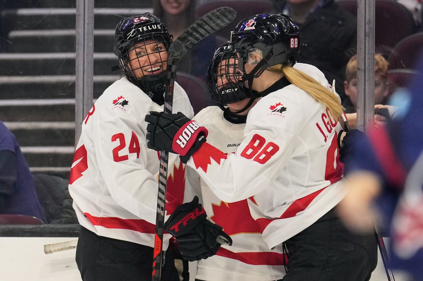 Murphy nets hat trick, U.S. beats Canada 4-1 in Rivalry Series opener | iNFOnews.ca Murphy nets hat trick, U.S. beats Canada 4-1 in Rivalry Series opener | iNFOnews.ca