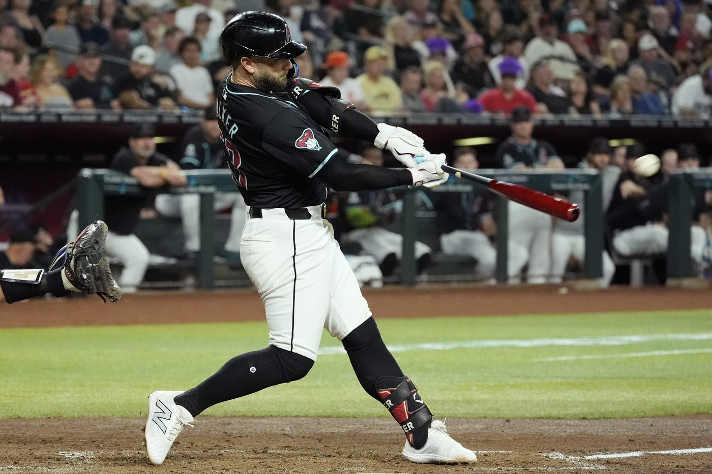 Chapman's inside-the-park HR lifts Giants to 6-3 win, Diamondbacks lose ground in NL playoff race | iNFOnews.ca Chapman's inside-the-park HR lifts Giants to 6-3 win, Diamondbacks lose ground in NL playoff race | iNFOnews.ca