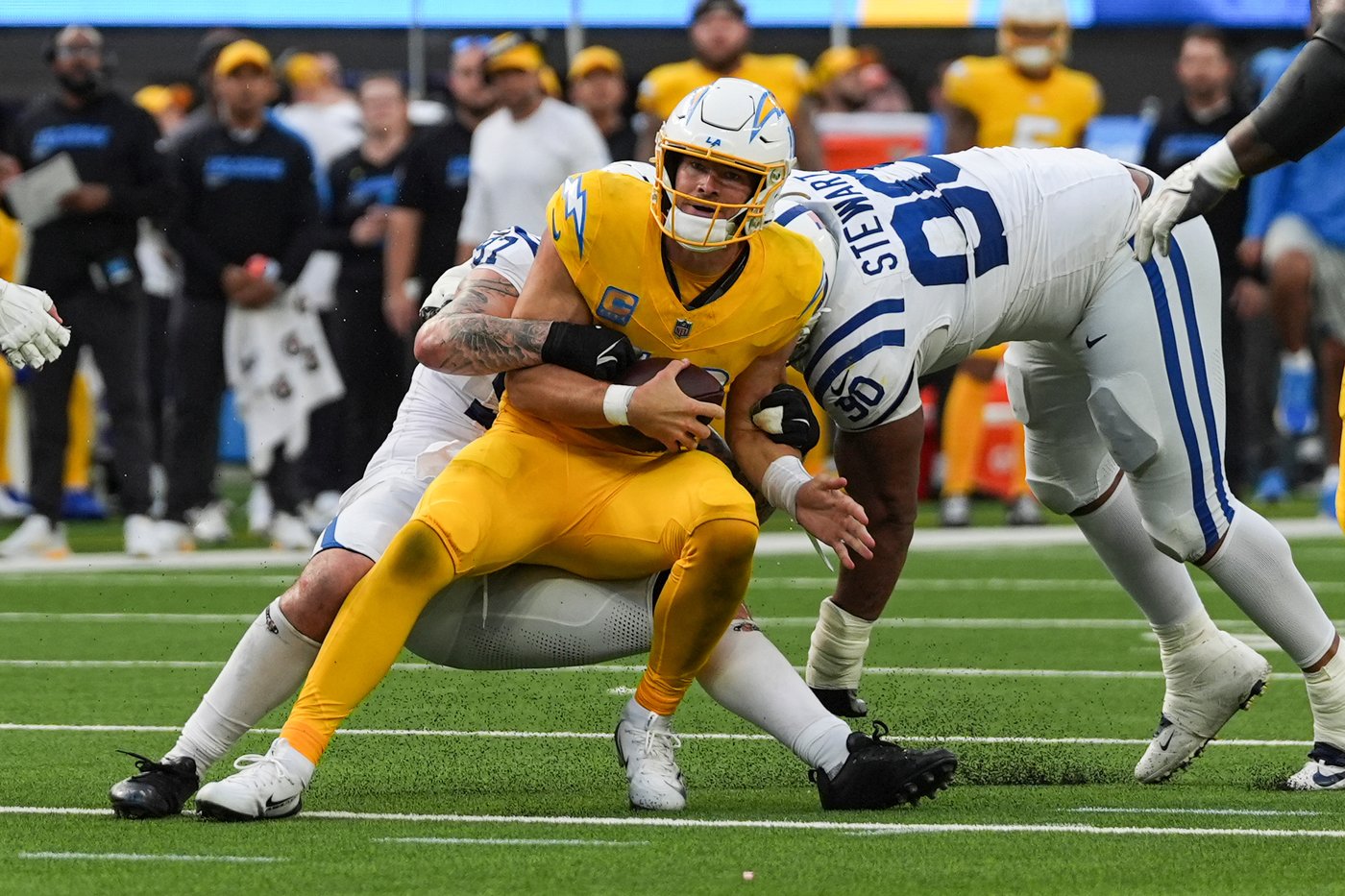 Slipping Chargers see just how high bar is being set in AFC in loss to Colts | iNFOnews.ca