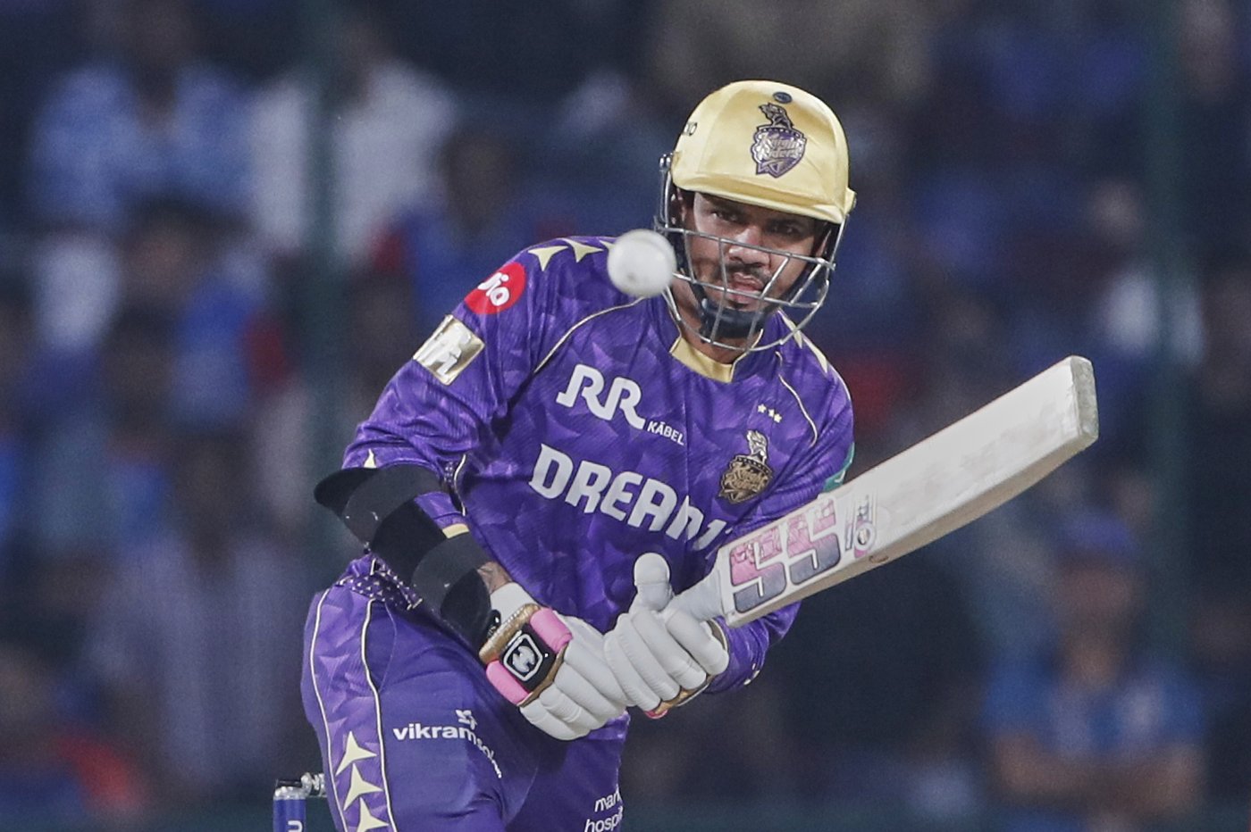 All-rounder Sunil Narine leads Kolkata to 14-run victory over Delhi in IPL | iNFOnews.ca All-rounder Sunil Narine leads Kolkata to 14-run victory over Delhi in IPL | iNFOnews.ca