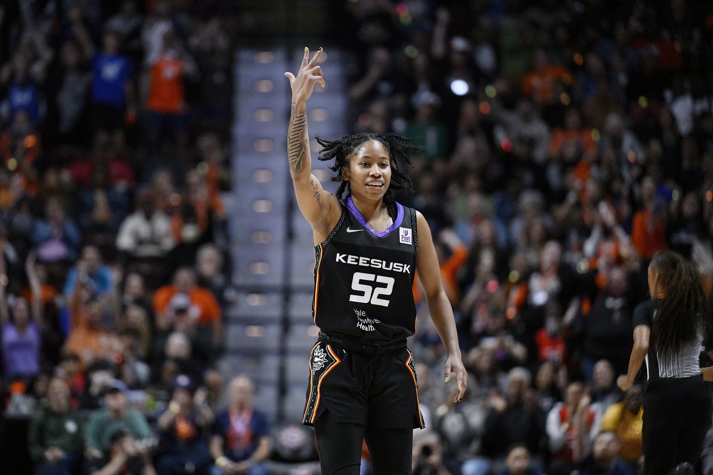 Sun visit the Lynx as teams square off in decisive Game 5 with trip to the WNBA Finals on the line | iNFOnews.ca