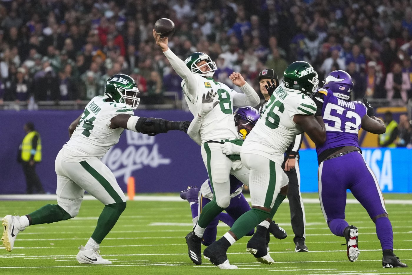 Rodgers and the offense are looking predictable and conservative and putting the Jets in early holes | iNFOnews.ca Rodgers and the offense are looking predictable and conservative and putting the Jets in early holes | iNFOnews.ca