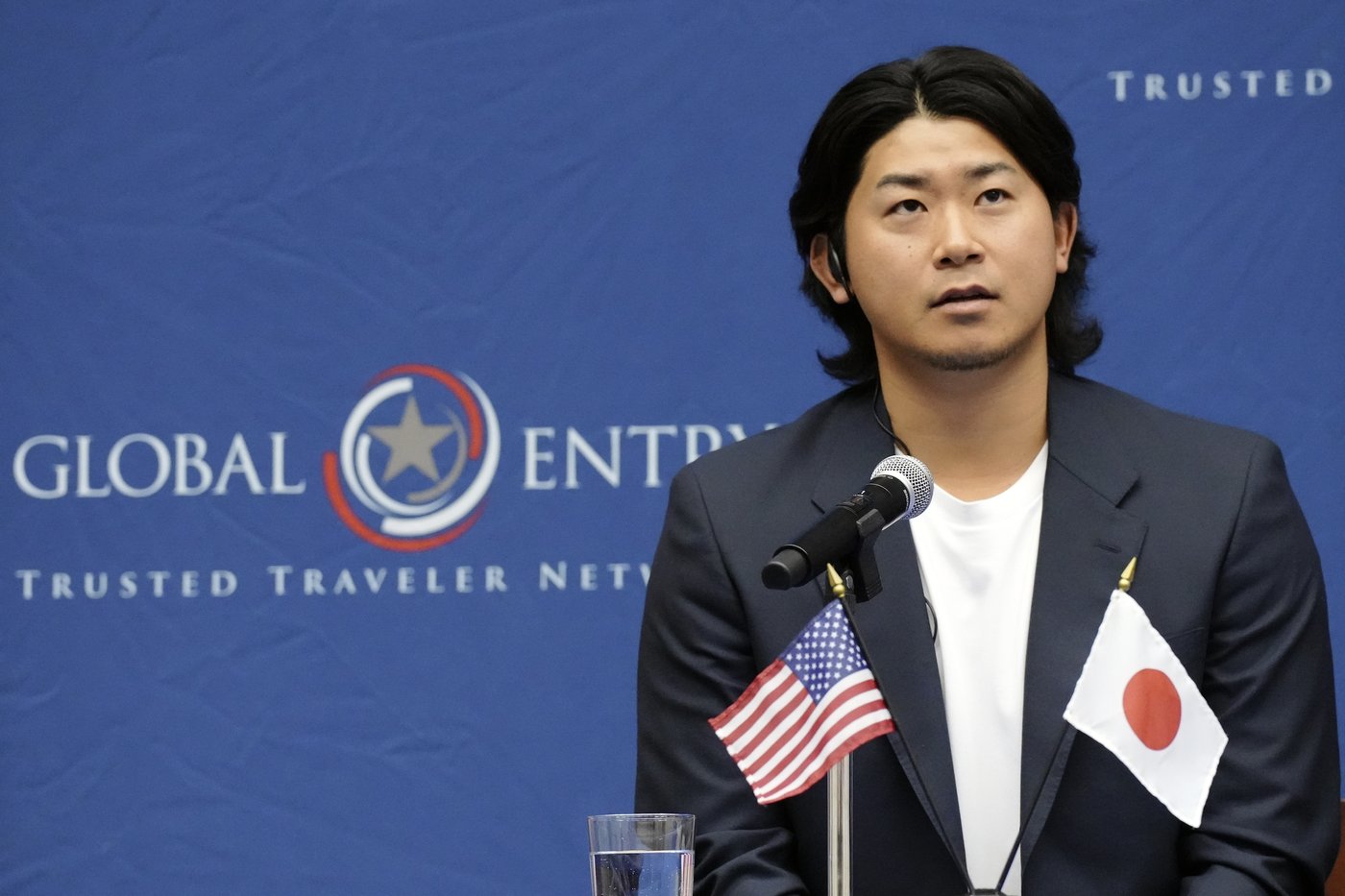 Should Sasaki join Cubs? Emanuel, a fan of the team and ambassador to Japan, is being diplomatic | iNFOnews.ca Should Sasaki join Cubs? Emanuel, a fan of the team and ambassador to Japan, is being diplomatic | iNFOnews.ca