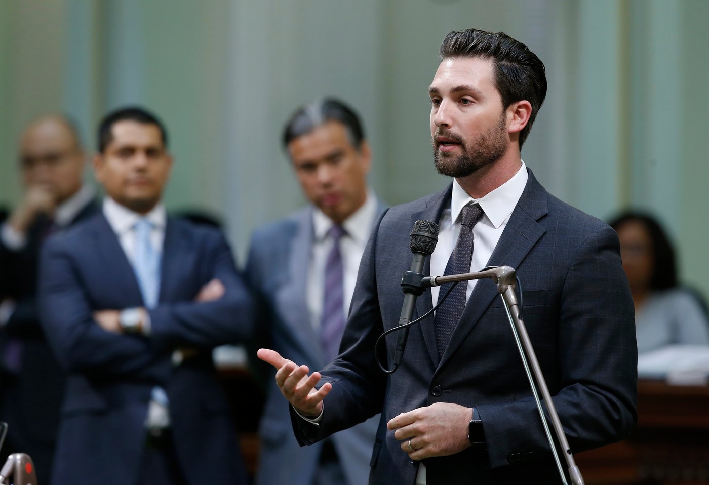 Former California lawmaker, a millennial, joins the governor's race | iNFOnews.ca