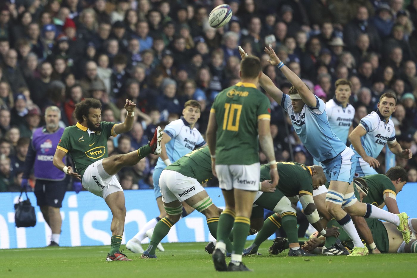 World Rugby postpones decision on future of 20-minute red cards | iNFOnews.ca