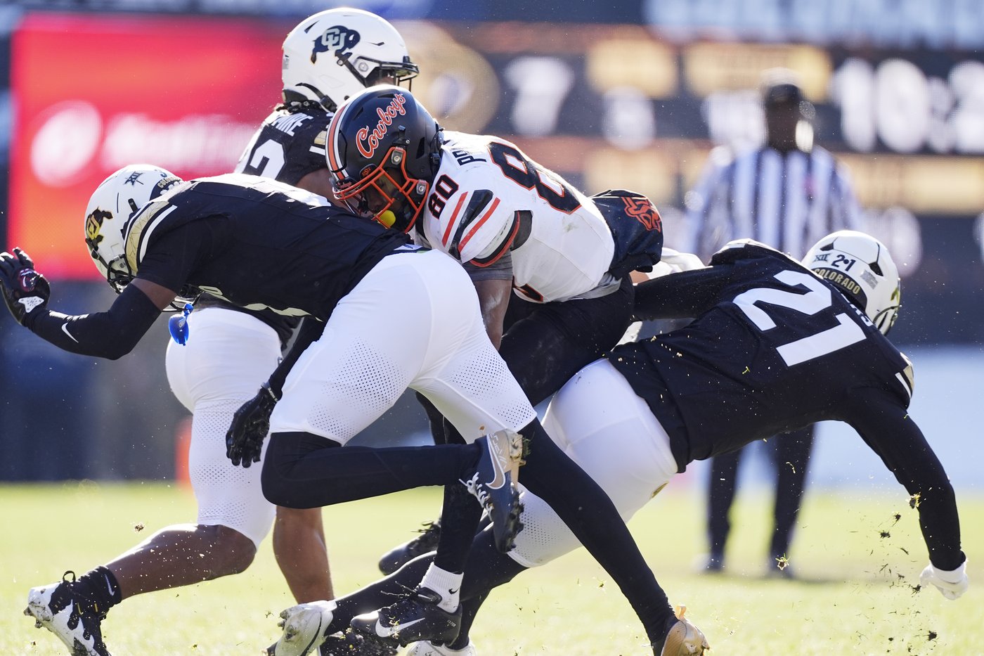 Hunter's big game bolsters Heisman hopes as No. 23 Colorado rolls to 52-0 win over Oklahoma State | iNFOnews.ca Hunter's big game bolsters Heisman hopes as No. 23 Colorado rolls to 52-0 win over Oklahoma State | iNFOnews.ca