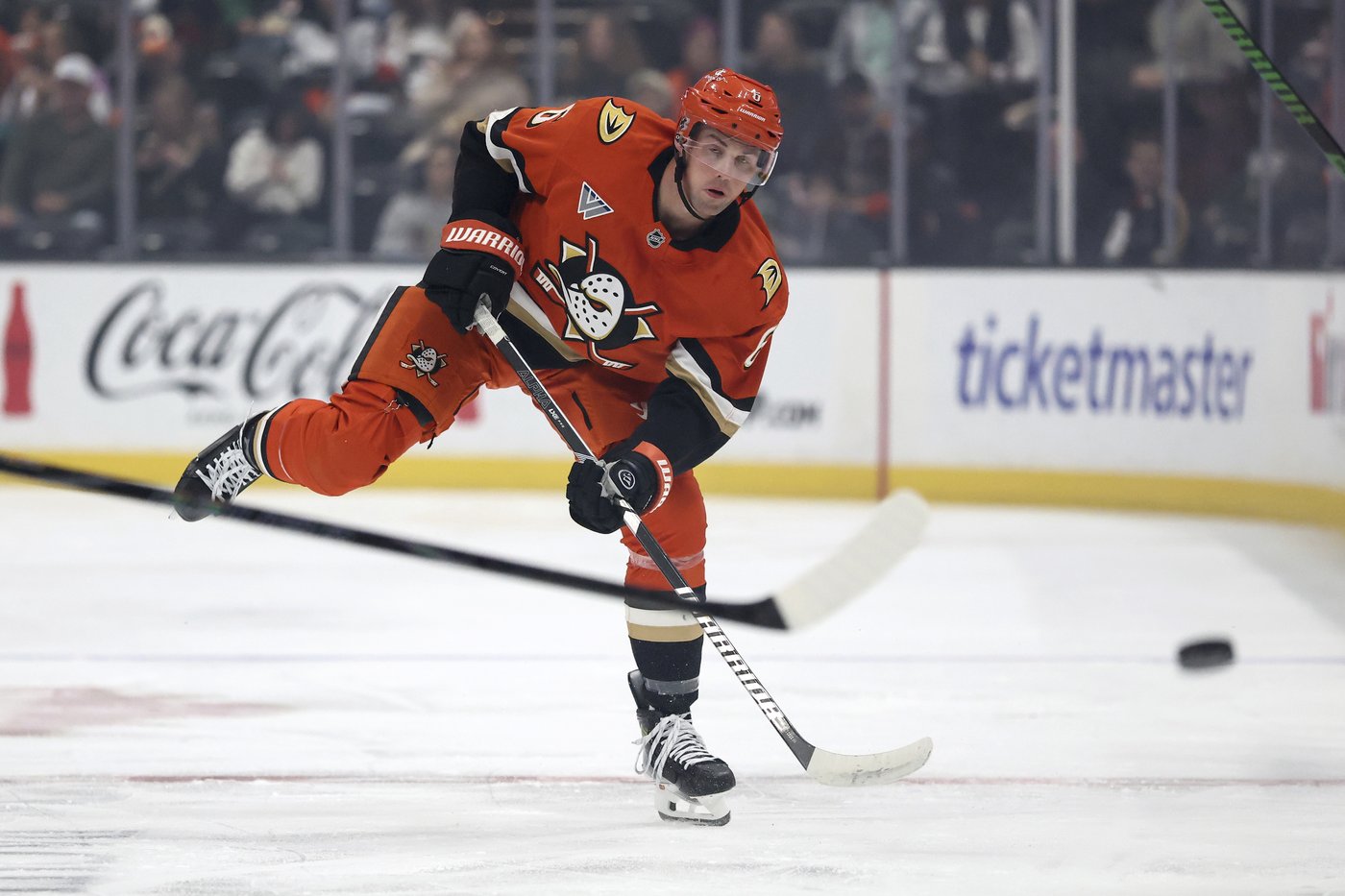 Noah Cates extends goal-scoring streak to 5 games as Flyers beat Ducks 3-1 | iNFOnews.ca