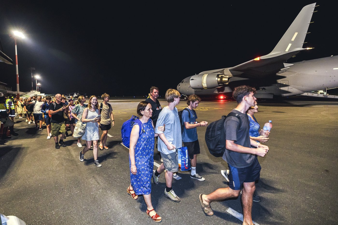 Number of dead and missing still unclear as first aid arrives in quake-hit Pacific nation of Vanuatu | iNFOnews.ca