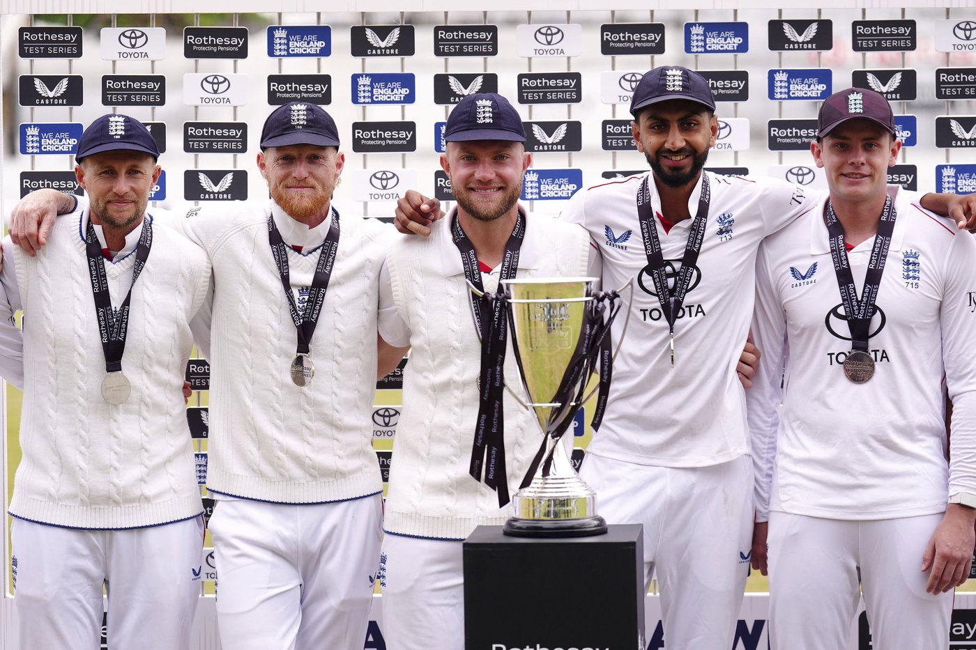 England without Atkinson but regains Carse and Woakes for first test against India | iNFOnews.ca
