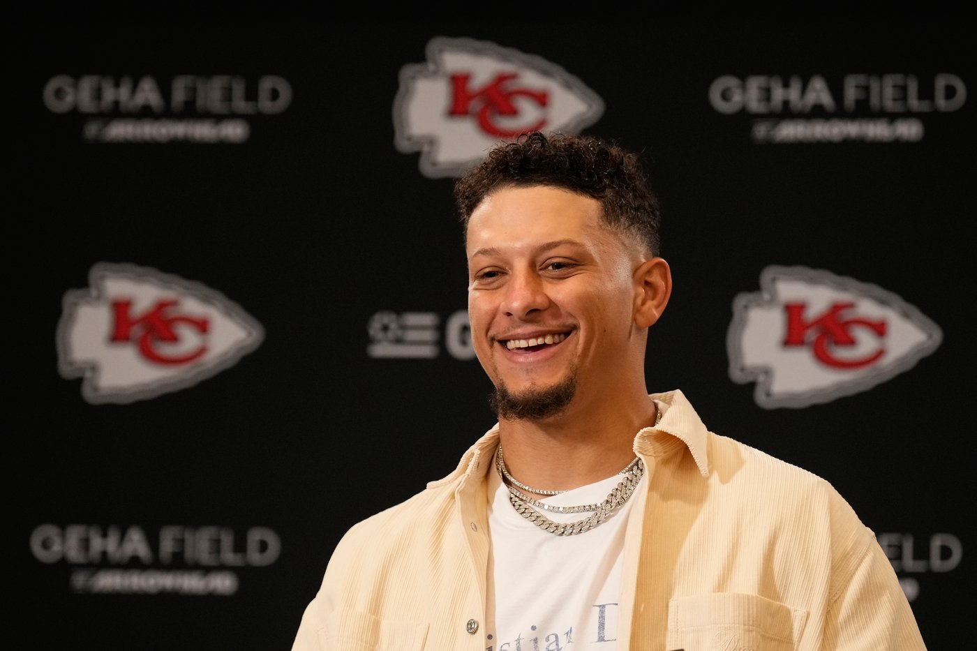 Tricks and treats: Chiefs are hoodwinking defenses with creative plays; there's a reason for 'em | iNFOnews.ca Tricks and treats: Chiefs are hoodwinking defenses with creative plays; there's a reason for 'em | iNFOnews.ca