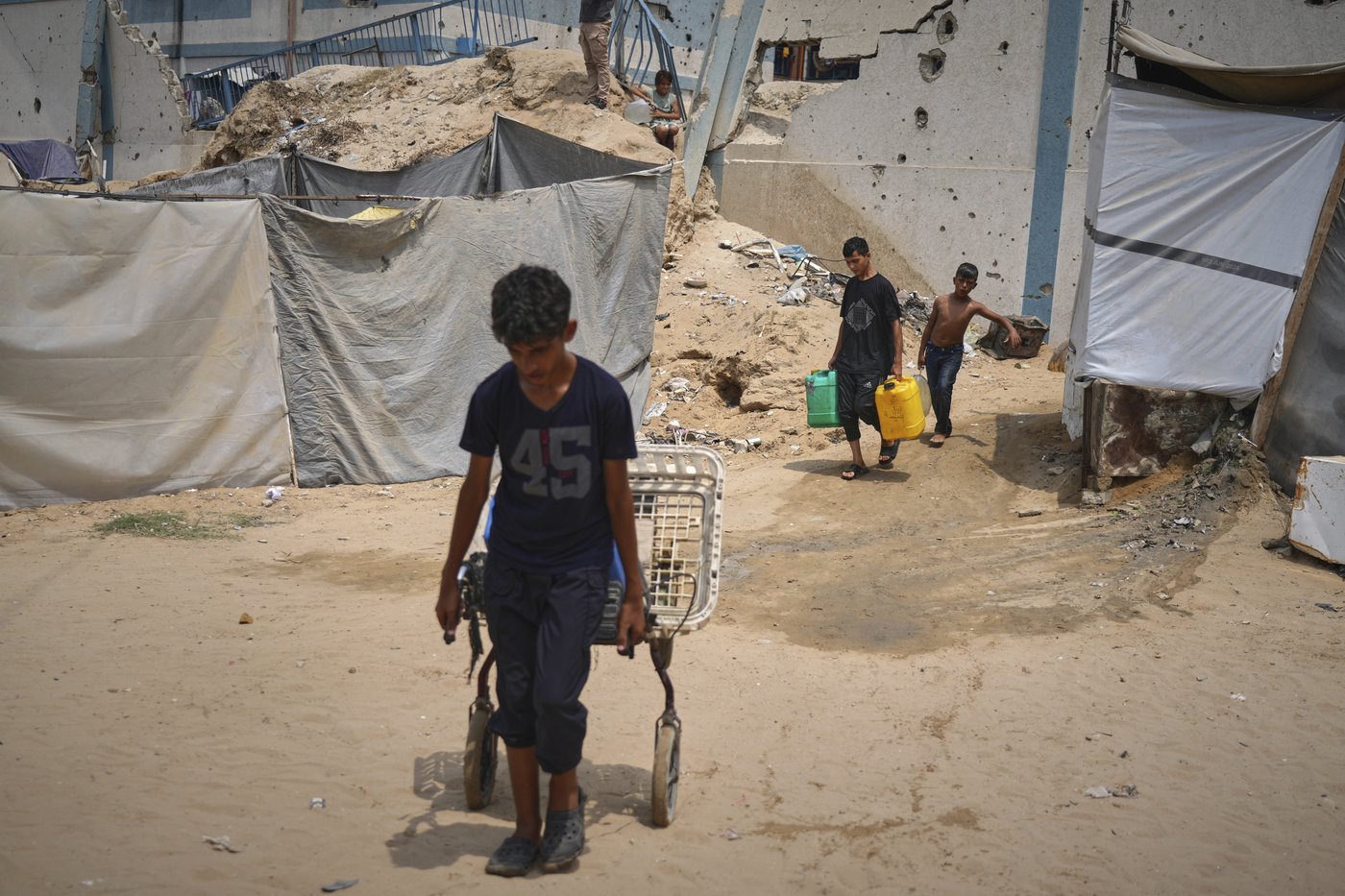 Former justice minister Irwin Cotler calls on Israel to end war, starvation in Gaza | iNFOnews.ca