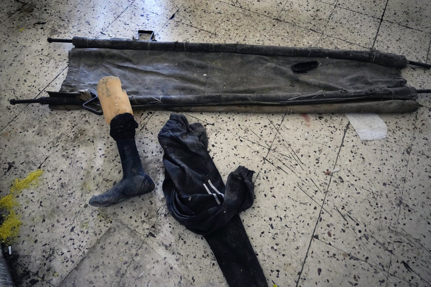 Thousands scour Syria's most horrific prison but find no sign of their loved ones | iNFOnews.ca Thousands scour Syria's most horrific prison but find no sign of their loved ones | iNFOnews.ca