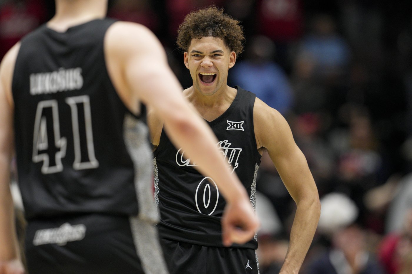No. 19 Cincinnati ends No. 22 Dayton's five-game winning streak 66-59 | iNFOnews.ca No. 19 Cincinnati ends No. 22 Dayton's five-game winning streak 66-59 | iNFOnews.ca